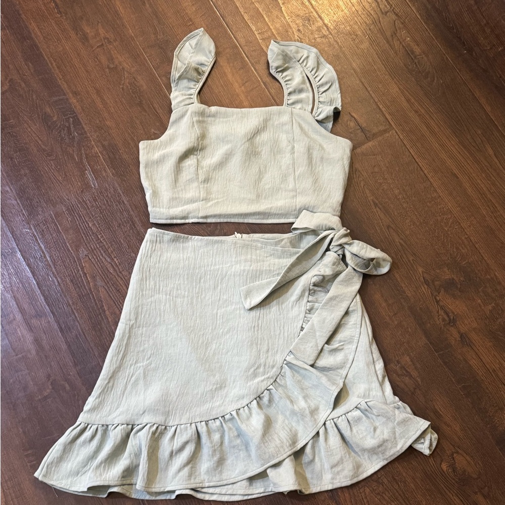 Pink Lily Sage Ruffle Two-Piece Set size small